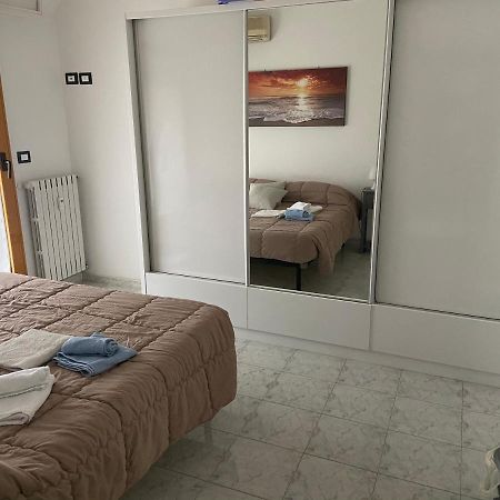 Апартаменти La Casa Di Giada Песк'єра-Борромео Екстер'єр фото